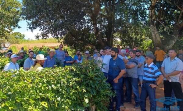 Leia mais sobre o artigo Treinamento para produtores rurais plantarem maracujá em Anchieta