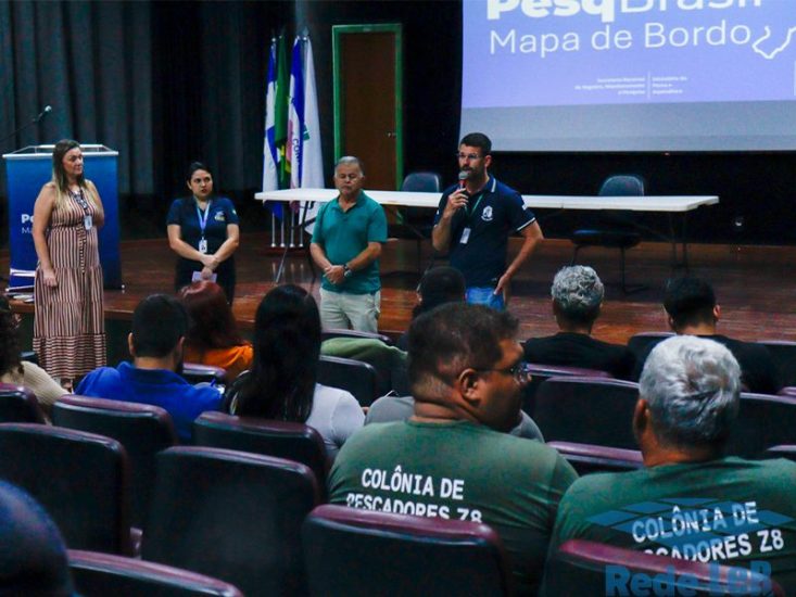 Leia mais sobre o artigo Piúma recebe equipe técnica do Ministério da Pesca e Aquicultura (MPA) para capacitação de pescadores e armadores no uso do Mapa de Bordo