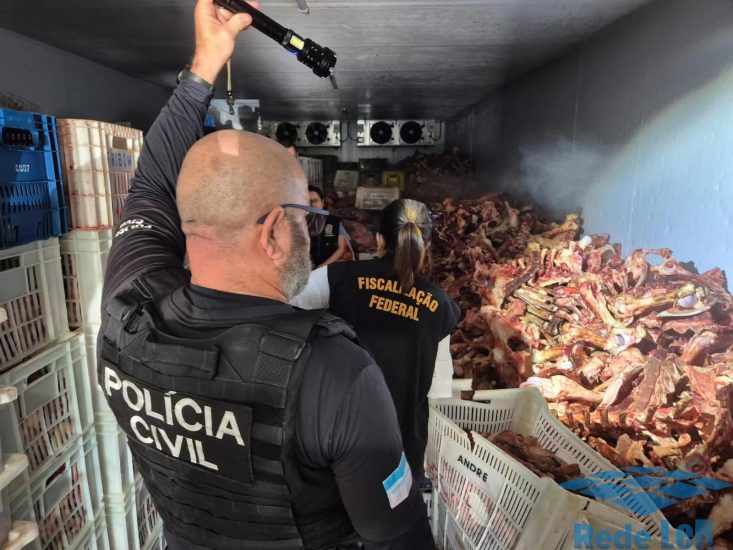 Leia mais sobre o artigo Guarapari: Operação apreende 17 toneladas de restos animais armazenados de forma irregular em Guarapari