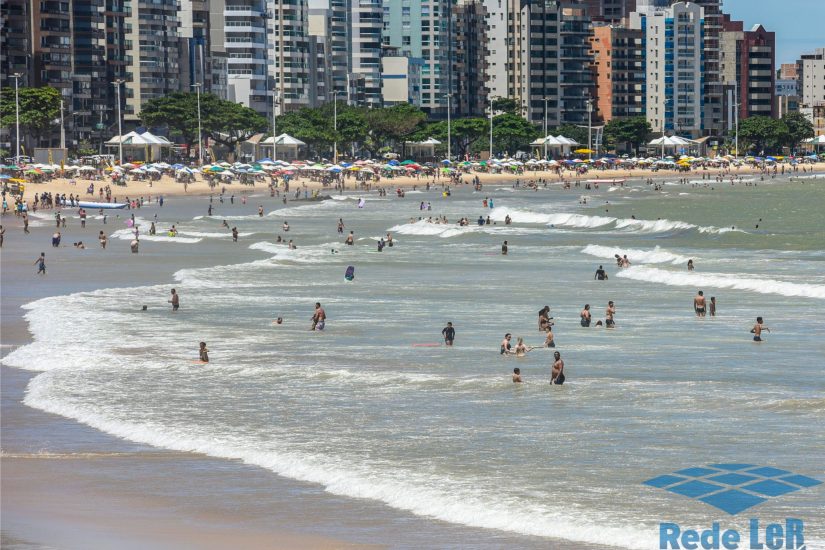 Leia mais sobre o artigo Guarapari: Assembleia vai avaliar impactos do engordamento da Praia do Morro