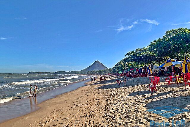 Leia mais sobre o artigo Piúma: Governo Casagrande assina contrato para restauração da Praia Central de Piúma