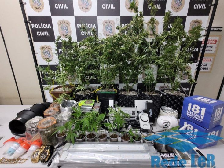 Leia mais sobre o artigo Guarapari: Operação policial desmonta laboratório utilizado para cultivo de drogas em Guarapari