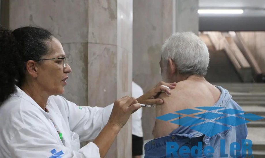 Leia mais sobre o artigo Fiocruz alerta para aumento de casos de covid-19 no país