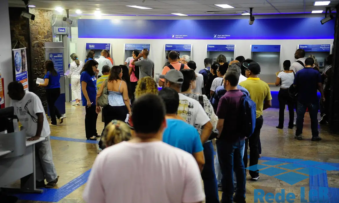 Leia mais sobre o artigo Quase meio milhão de pessoas precisam regularizar Cadastro Único