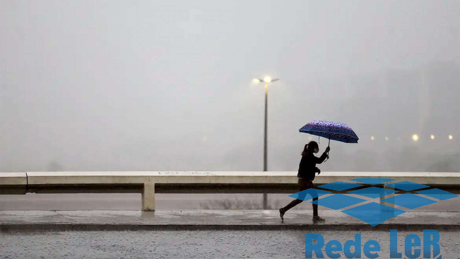 Leia mais sobre o artigo Chuva deve seguir forte nesta semana, mas ‘contorna’ o Sudeste; entenda