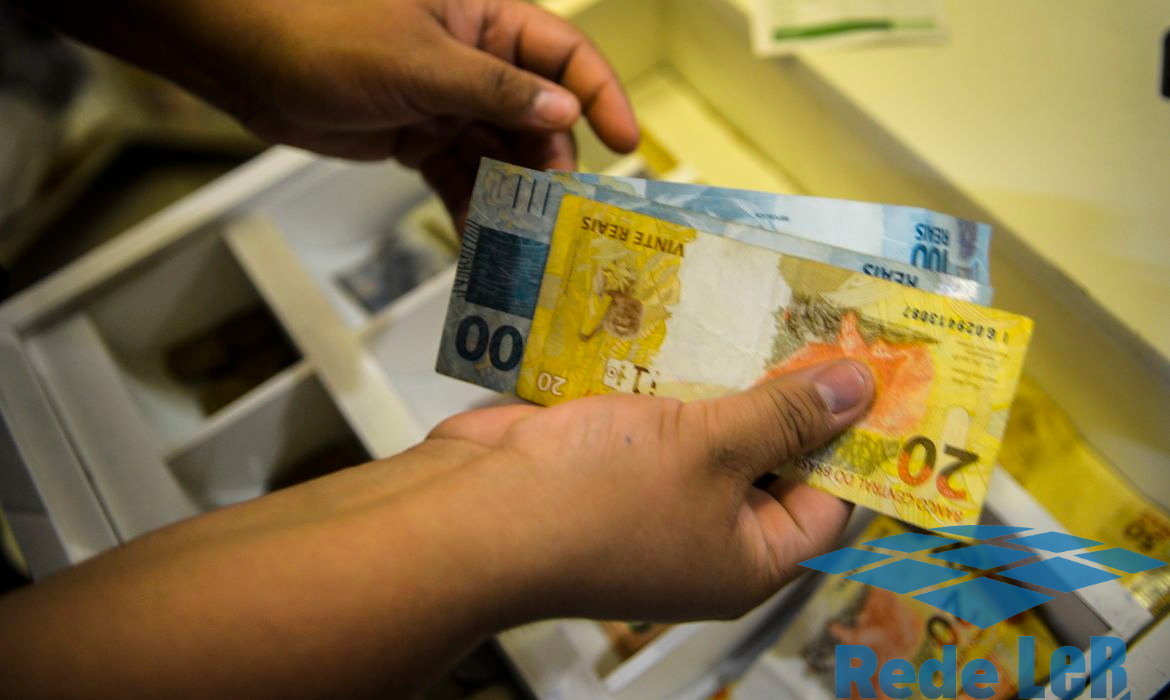 Leia mais sobre o artigo Brasileiros ainda não sacaram R$ 8,53 bilhões de valores a receber