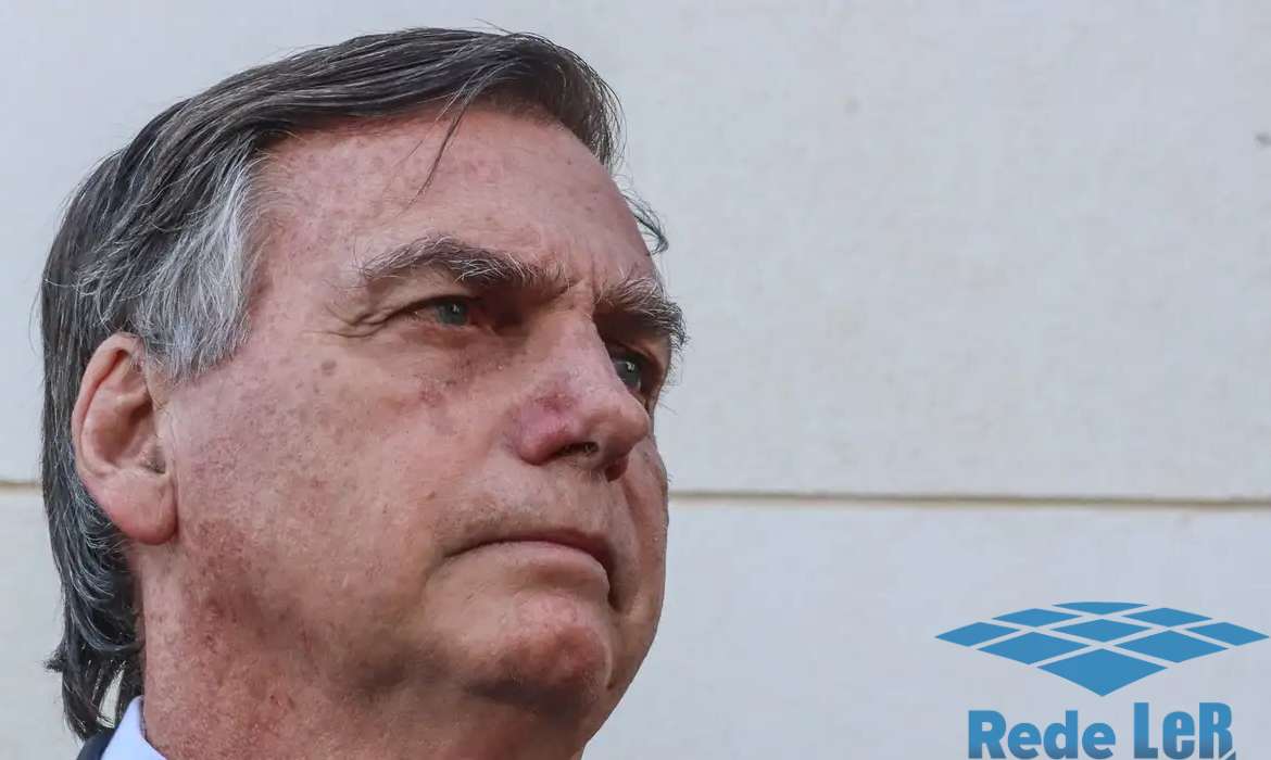 Leia mais sobre o artigo PF indicia Bolsonaro, Braga Netto e mais 35 pessoas por tentativa de golpe de Estado