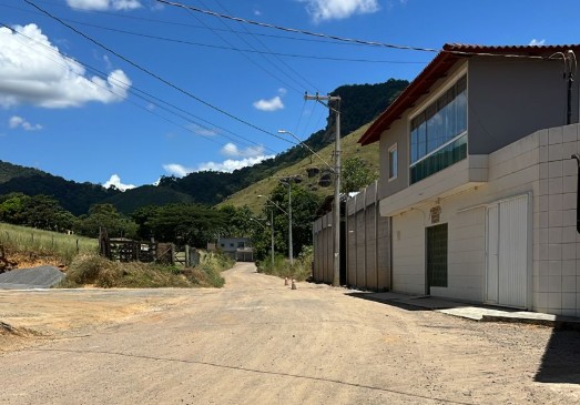 Leia mais sobre o artigo Mais 8 quilômetros de pavimentação no interior de Guarapari