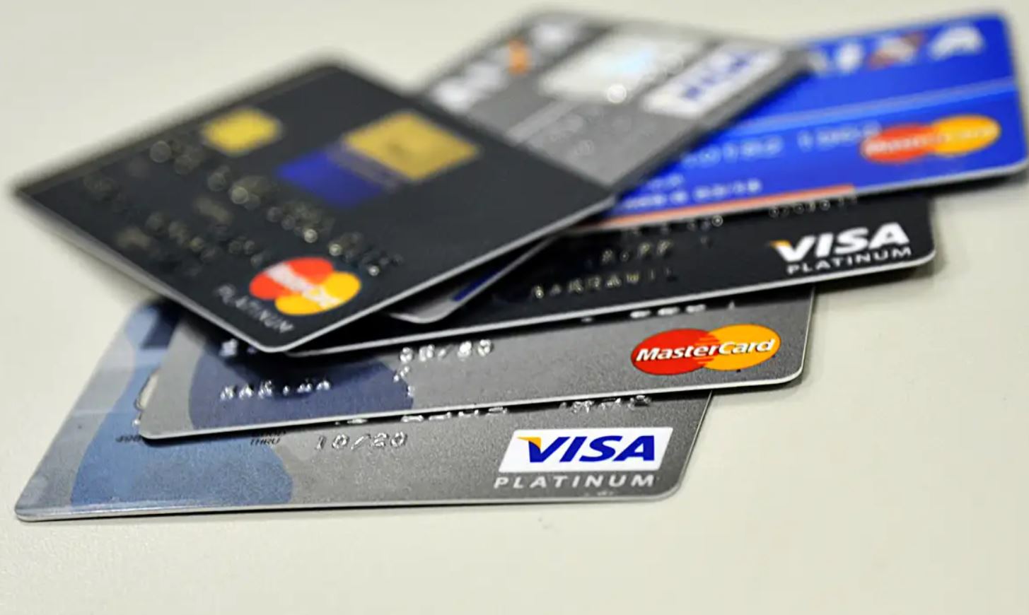 Leia mais sobre o artigo Metade dos brasileiros sofreu fraude em 2024, diz Serasa Experian