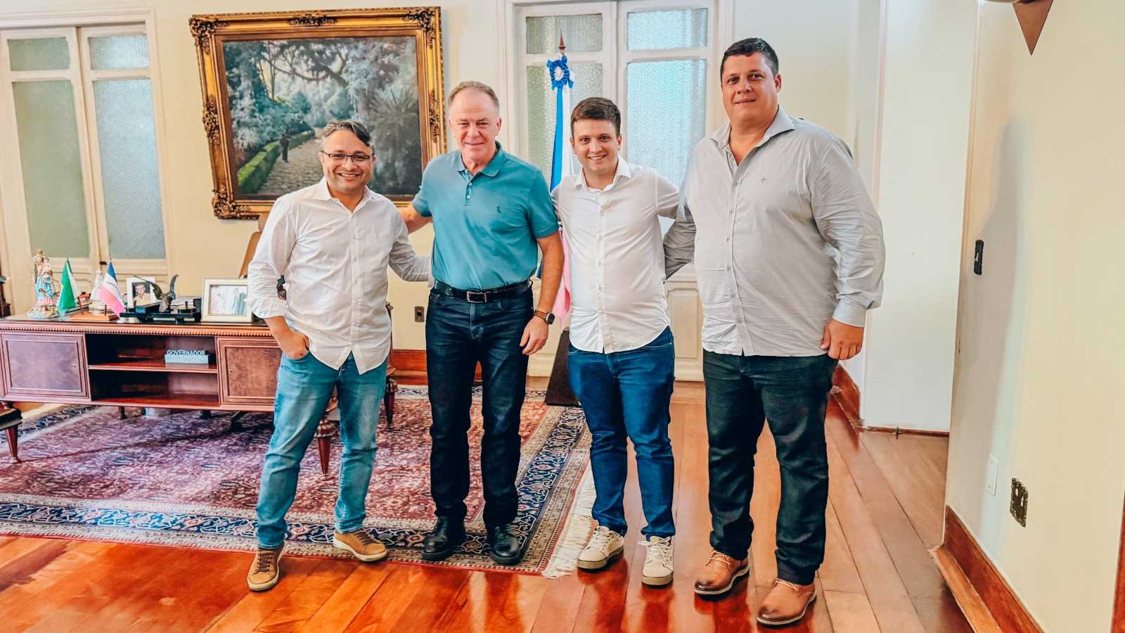 Leia mais sobre o artigo Prefeito busca investimentos para Alfredo Chaves com governador do Estado