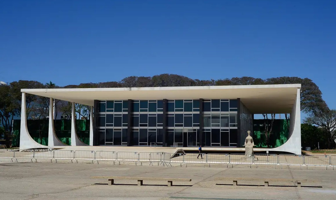 Leia mais sobre o artigo Extremista é preso após tentativa de invasão no STF
