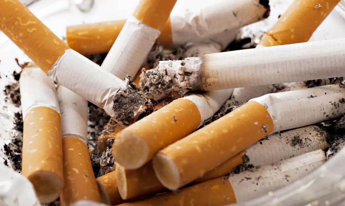 Leia mais sobre o artigo Cigarro: R$ 1 de lucro da indústria equivale a R$ 5 gastos com doenças