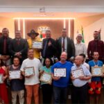 Câmara de Anchieta homenageia pescadores, marisqueiros e marisqueiras e reconhece pesca com tarrafa como patrimônio cultural