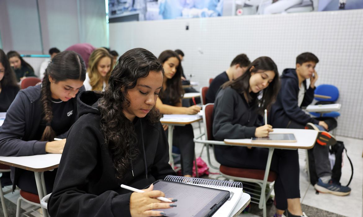 Leia mais sobre o artigo Começou nesta segunda-feira as inscrições do FIES para o 2º semestre