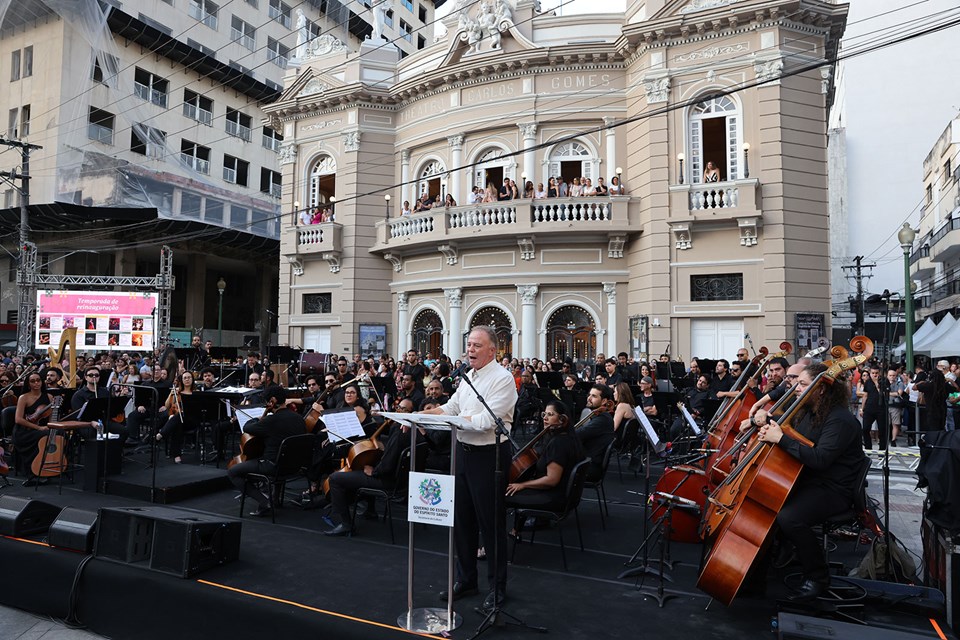 Leia mais sobre o artigo Theatro Carlos Gomes reabre após obra de restauro e readequação