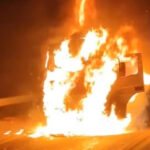 VÍDEO: Carreta pega fogo na BR-101 em Anchieta e trânsito é liberado após horas de interdição