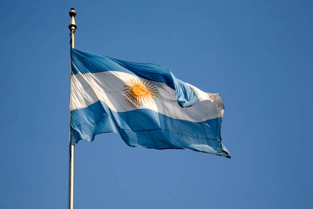 Leia mais sobre o artigo Pobreza na Argentina volta a subir e já passa dos 32% da população