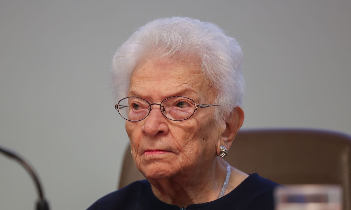 Leia mais sobre o artigo Com 91 anos, Erundina é a deputada estadual mais velha eleita em 2026